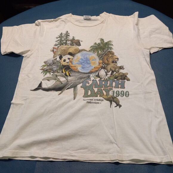 Vintage 1989 Harlequin N.G., Earth Day 1990 Animals graphic Single stitched T… - Picture 2 of 9